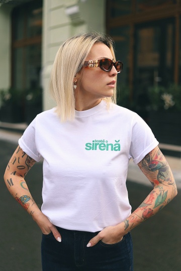 tricou unisex alb sclipici "toata o sirena"