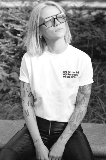 tricou unisex alb "unii fac nunta"