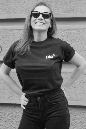 tricou unisex negru "aia e" - Img 1