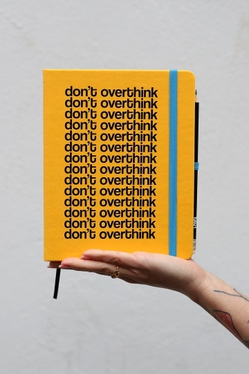 agenda galbena "don't overthink"