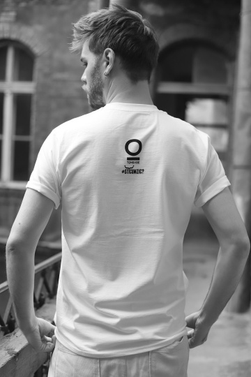 tricou unisex alb "ma agit, deci exist" - Tombabe x Sticumzic Collab. - Img 2