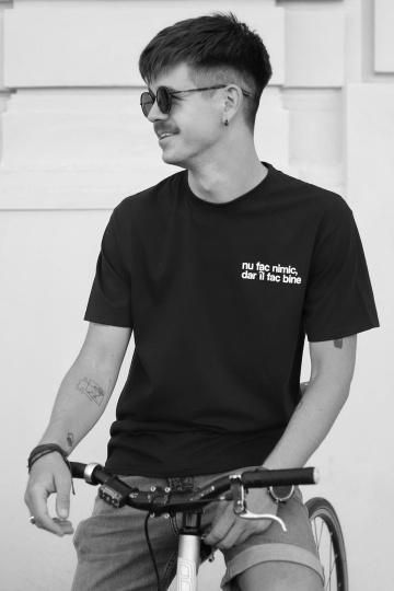 tricou unisex negru "nu fac nimic"