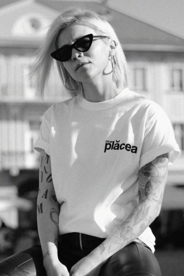 tricou unisex alb "mi-ar placea" - Img 1