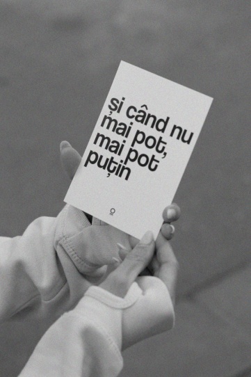 carte postala "si cand nu mai pot, mai pot putin"