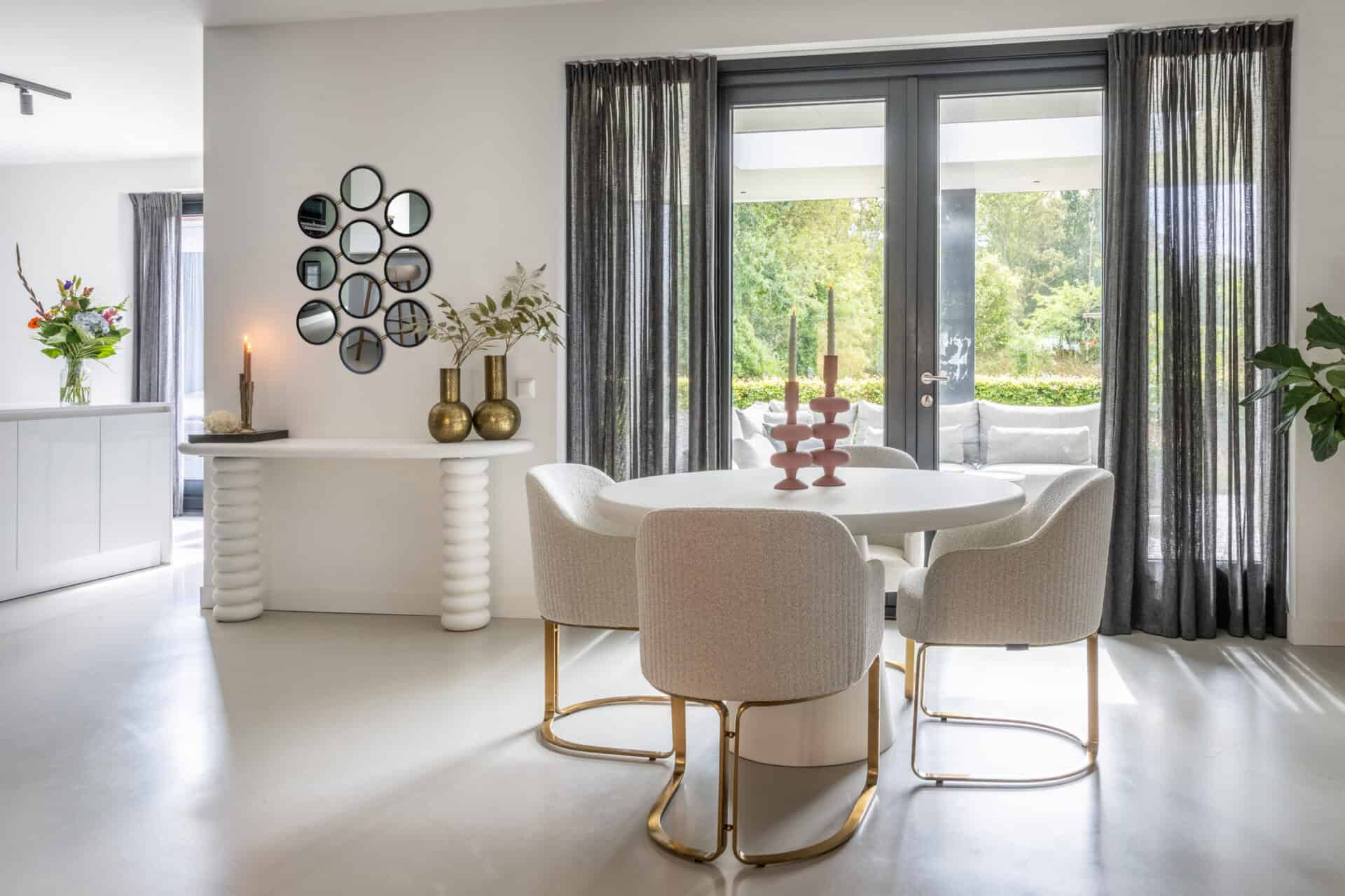 Richmond Interiors – mobilier premium, eleganță și design care transformă orice interior