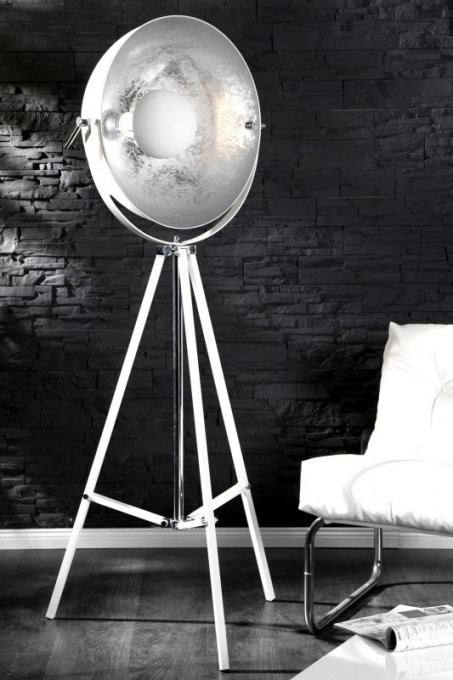 LAMPADAR STUDIO