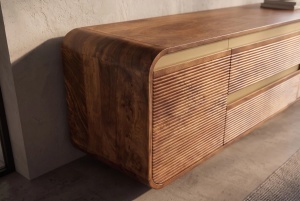 COMODA LIVING TV 160CM, REALIZATA DIN LEMN DE MANGO, DETALII AURII, CULOARE MARO/AURIU - Img 9