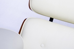 FOTOLIU RELAXARE DE LUX, ARTIM LOUNGE ALB, REALIZAT PIELE NATURALA ITALIANA SI LEMN, CULOARE ALB/NUC, STIL EAMES - Img 2