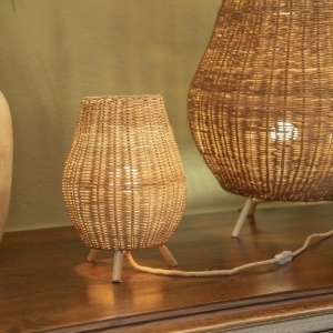 LAMPA DE MASA SAONA 30, INDOOR, CONFECTIONATA DIN FIBRE NATURALE