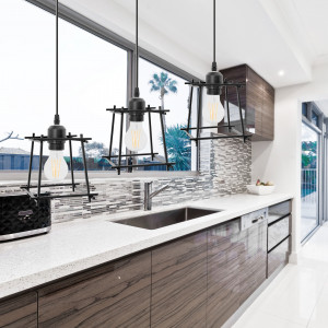 LUSTRA CU 3 BECURI APP220-3CP, 50x108 cm, NEGRU, DIN METAL, STIL MODERN, TU - Img 3
