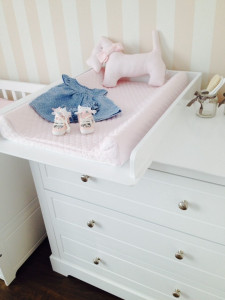 MASUTA PENTRU SCHIMBARE BEBELUS MARYLOU DESIGN CLASIC BA
