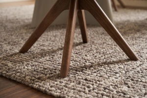 SET 2 SCAUNE ROTATIV ORGANIC, REALIZAT DIN MATERIAL TEXTIL CHENILLE SI LEMN, CULOARE TAUPE/BEJ/MARO, INVICTA INTERIOR - Img 11
