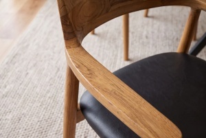 SCAUN BESTSELLER, KENNEDY, CU BRATE, REALIZAT DIN LEMN DE PIN SI PIELE ECO, CULOARE NATUR/NEAGRA - Img 6