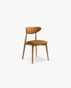 SCAUN DINING/BIROU RINA, CAMEL, TAPITAT CU TAPITERIE DIN TEXTIL CATIFEA MAGIC VELVET SI LEMN MASIV DE FAG, MICADONI