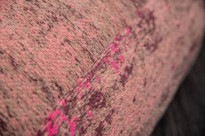 PERNA DE PODEA 70CM, MODERN ART, COD 41266, TEXTIL DE CULOARE ROSU/ROZ - Img 4
