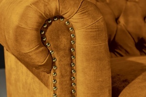 CANAPEA, CHESTERFIELD, 205CM CU 3 LOCURI, MATERIAL CATIFEA DE CULOARE GALBEN MUSTAR, ARTIM GROUP SELECTION - Img 2