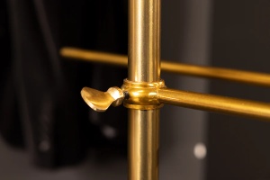 CUIER/SUPORT HAINE, VALET 128CM, DIN METAL, AURIU, IDEAL PENTRU HORECA - Img 3