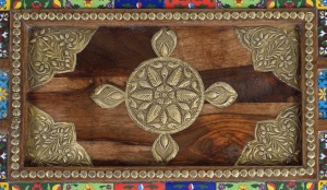 MASUTA DE CAFEA BENIN 120CM, REALIZATA DIN LEMN DE TRANDAFIR, CULOARE NUC/BRONZ, GINER Y COLOMER - Img 5