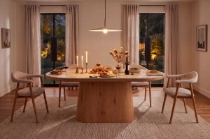 MASA DE DINING UNIQUE OVALA 200CM, REALIZATA DIN FURNIR DE LEMN SI BLAT DIN TRAVERTIN, DE CULOARE MARO/TRAVERTIN - Img 4