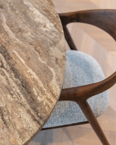 SCAUN DINING MIHARA, REALIZAT DIN LEMN DE CAUCIUC SI TEXTIL IGNIFUG, CULOARE MARO, DESIGN DEOSEBIT, RICHMOND INTERIORS - Img 4