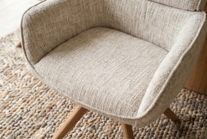 SET 2 SCAUNE ROTATIV UNIQUE, REALIZAT DIN MATERIAL TEXTIL CHENILLE SI LEMN, CULOARE BEJ, INVICTA INTERIOR - Img 11