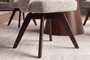 SET 2 SCAUNE ROTATIVE 180 GRADE, WALKURE, REALIZAT DIN LEMN DE STEJAR SI TEXTIL, CULOARE BEJ/MARO - Img 10
