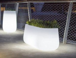 SUPORT GHIVECI ILUMINAT CAMELIA HIGH C STIL MODERN, REALIZAT DIN POLIETILENA - Img 2