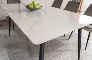 MASA DINING RION, 160 CM, EFECT DE MARMURA ALBA/NEGRU MAT, BLAT DIN CERAMICA SI PICIOARE DIN METAL, STIL MODERN - Img 3