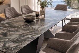 MASA EXTENSIBILA DINING DIAMOND 180/220/260CM, REALIZATA DIN METAL SI CERAMICA, CU ASPECT DE TAUPE SI CULOARE NEAGRA - Img 9