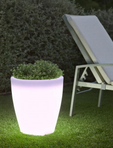 SUPORT GHIVECI ILUMINAT VIOLETA 55 SOLAR STIL MODERN, CONFECTIONAT DIN POLIETILENA