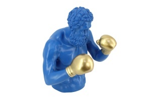 DECORATIUNE BOXER 50CM, REALIZAT DIN POLIRASINA, CULOARE ALBASTRU/AURIU, REALIZAT MANUAL, ARTIM GROUP SELECTION - Img 2