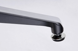 FOTOLIU RELAXARE DE LUX, ARTIM LOUNGE ALB, REALIZAT PIELE NATURALA ITALIANA SI LEMN, CULOARE ALB/NUC, STIL EAMES - Img 4