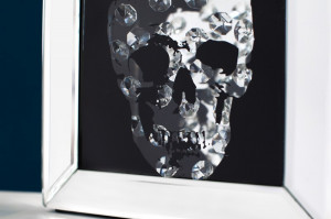 DECORATIUNE DIAMOND SKULL 20X20 DIN MDF SI OGLINDA 36773 STIL MODERN - Img 2