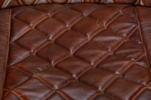 FOTOLIU MODERN BITONTO 76CM, REALIZAT DIN METAL SI PIELE, CULOARE MARO/NEGRU, GINER Y COLOMER - Img 6