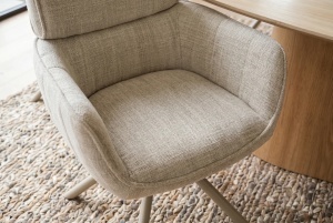 SET 2 SCAUNE ROTATIV, PAPILLON, REALIZAT DIN MATERIAL TEXTIL CHENILLE SI METAL, CULOARE BEJ, INVICTA INTERIOR - Img 2