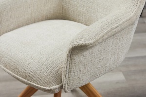 SET 2 SCAUNE ROTATIVE, LE GRAND, REALIZAT DIN MATERIAL CHENILLE BEJ SI PICIOARE DIN LEMN, ARTIM GROUP SELECTION - Img 3