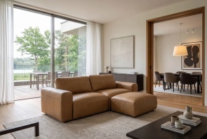 SOFA ELEGANTA DE BIROU BIG GEORGE 205CM, PENTRU 2 LOCURI, REALIZAT DIN LEMN SI PIELE ECO, CULOARE MARO, INVICTA INTERIOR - Img 5