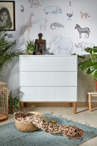 COMODA TOTEME ALB/STEJAR MAT DIN MDF STIL MODERN BA