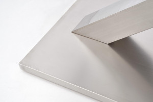MASA DINING EXTENSIBILA STIL SANDOR, ALB/CROM, 160/220 CM, BLAT DIN MDF SI PICIOARE DIN METAL, STIL MODERN - Img 3