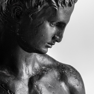 STATUETA HELIOS, 56CM, CULOARE NEAGRA, DIN RASINA, STIL MODERN, ARTIM GROUP SELECTION - Img 2