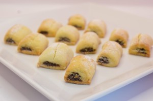 Cornulete Fragedere cu Nuca si Magium de Prune 200g