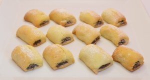 Cornulete Fragedere cu Nuca si Magium de Prune 200g - Img 4