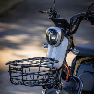 Triciclu Electric, Fara Permis, Motor 1000W, APM2 Rosu, Autonomie pana la 36km, viteza maxima 25 km pe ora, Omologat RAR - Img 2