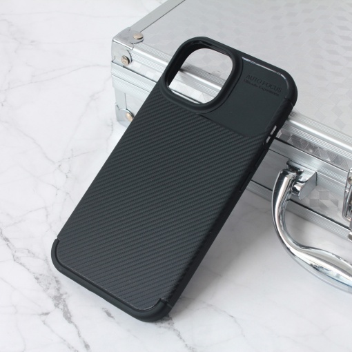 Чехол Defender Carbon для iPhone 15 6.1, черный