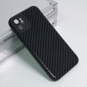 Силиконовый чехол Line для iPhone 11 6.1 черный
