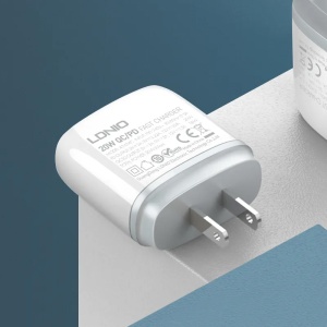 Kucni punjac LDNIO A2424C, PD 20W QC3.0 18W, sa IPhone lightning kablom beli - Img 2