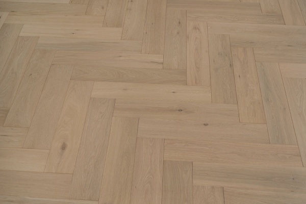 PISO DE INGENIERIA LIGNUM HERRINGBONE IVOIRE - Img 2