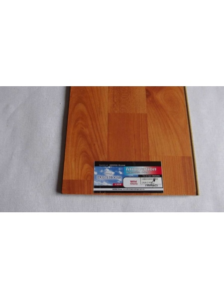 PISO LAMINADO INNOVATION WILD CHERRY