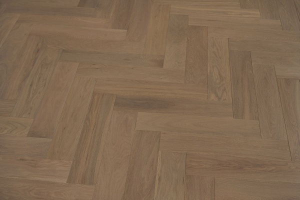 PISO DE INGENIERIA LIGNUM HERRINGBONE BELLORIA - Img 2
