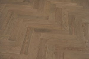 PISO DE INGENIERIA LIGNUM HERRINGBONE BELLORIA - Img 2